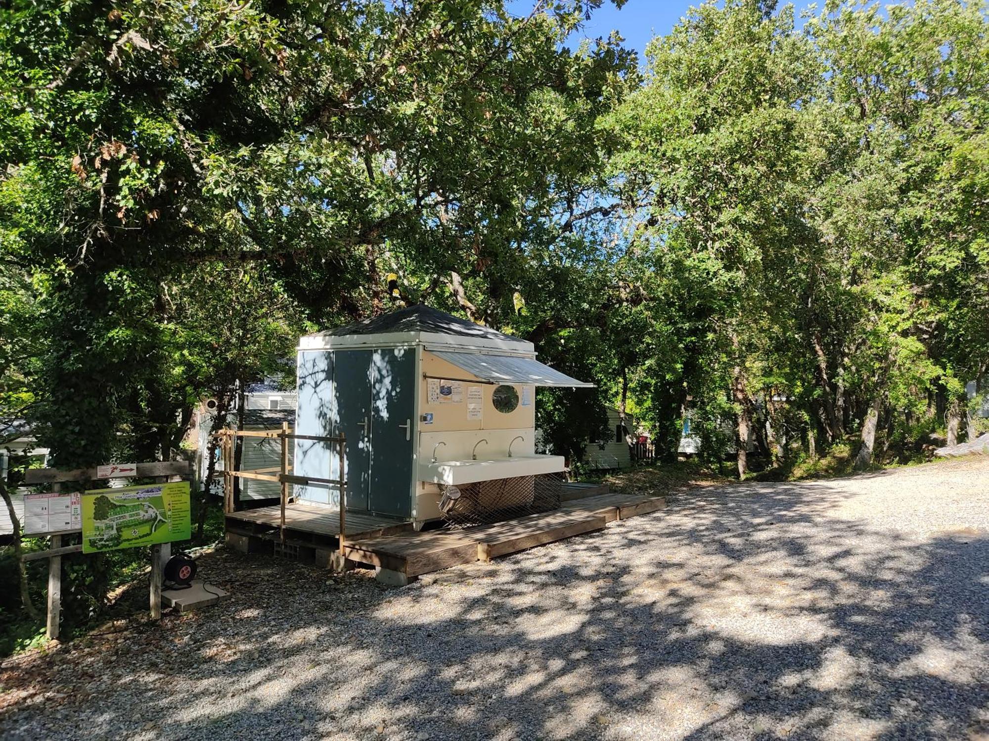 Camping La Grangeonne Esparron-de-Verdon Exteriör bild