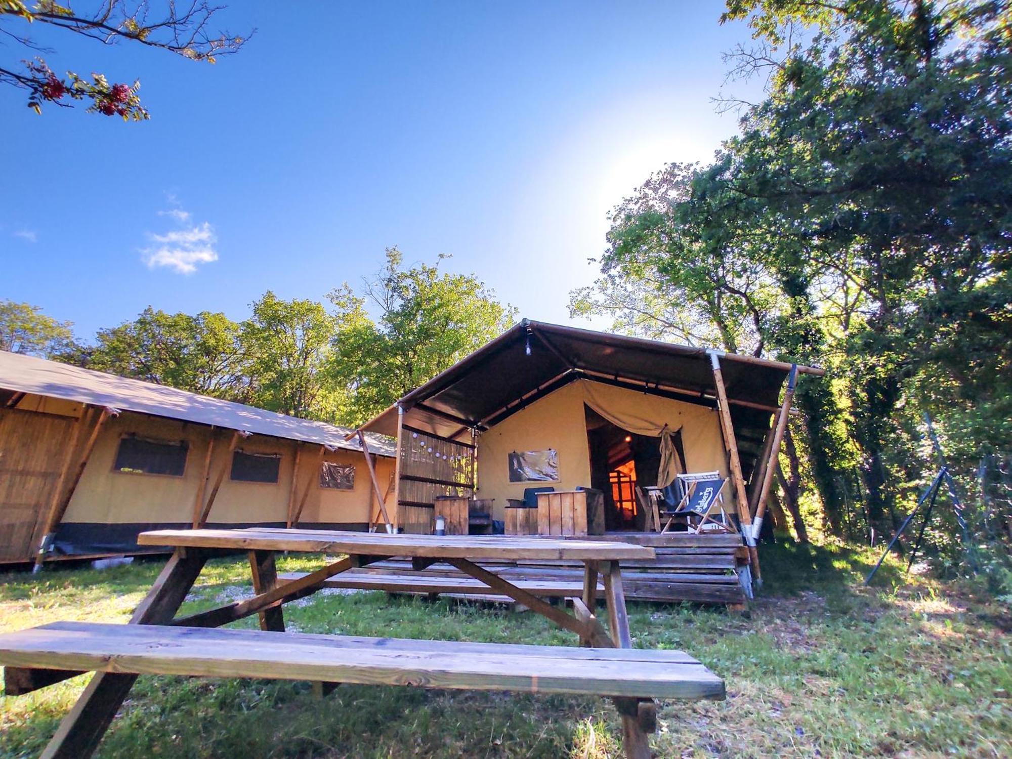 Camping La Grangeonne Esparron-de-Verdon Exteriör bild